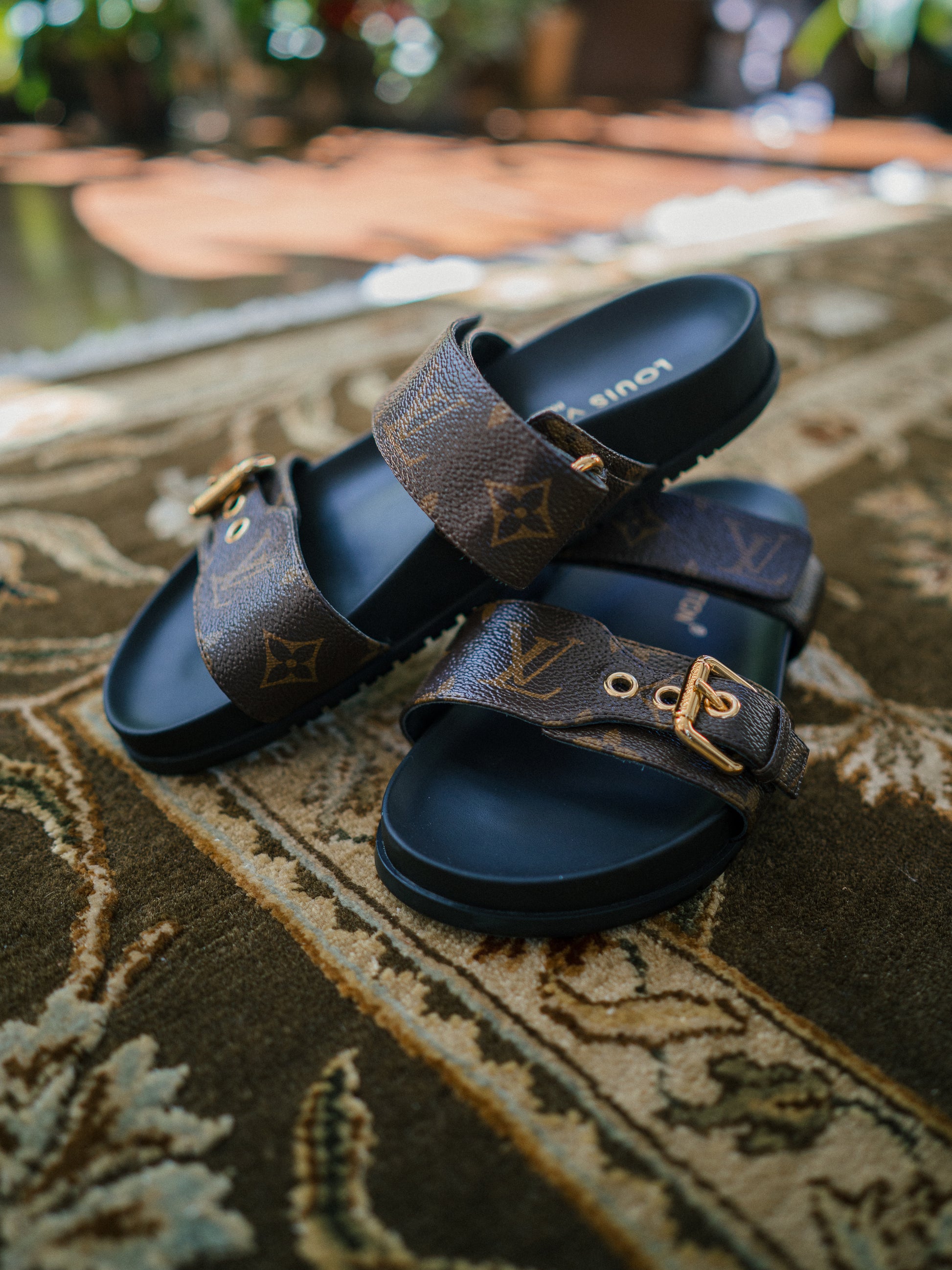 Bom Dia Flat Comfort Mule Sandals