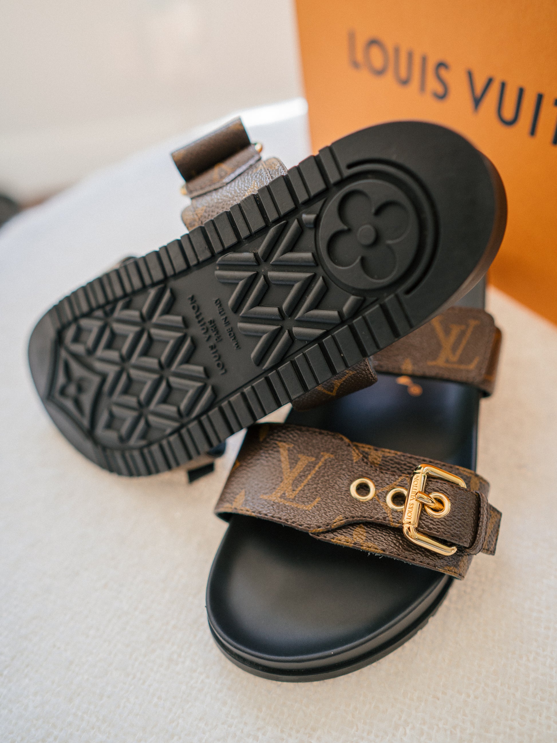 Bom Dia Flat Comfort Mule Sandals